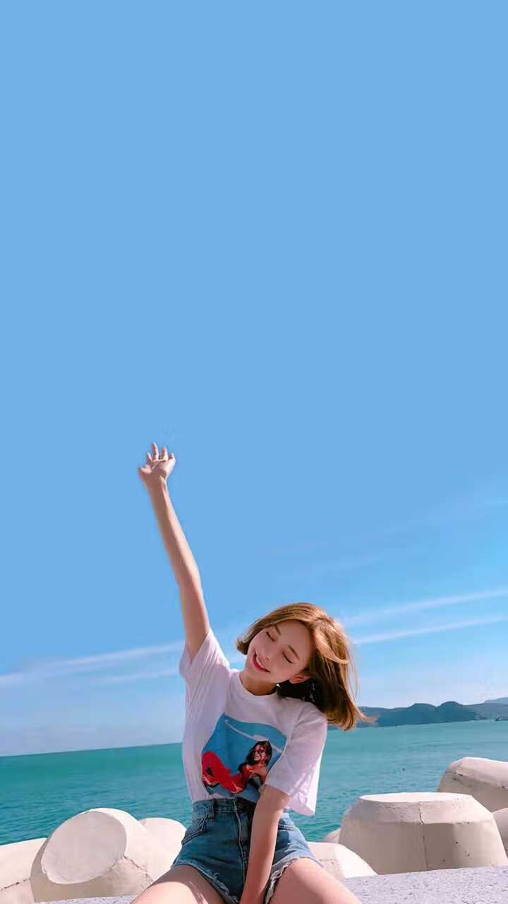 法国队冲线瞬间点燃全场气氛，法国队比赛视频